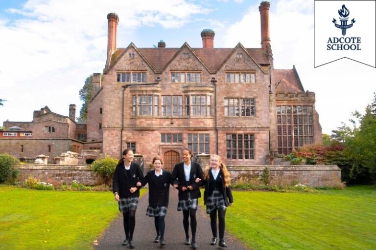 เรียนต่อมัธยมอังกฤษ Adcote School for Girls